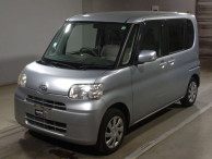 2011 Daihatsu Tanto