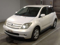 2005 Toyota IST