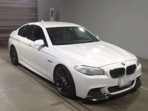 2011 BMW 5 Series FR30[2]