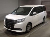 2016 Toyota Noah