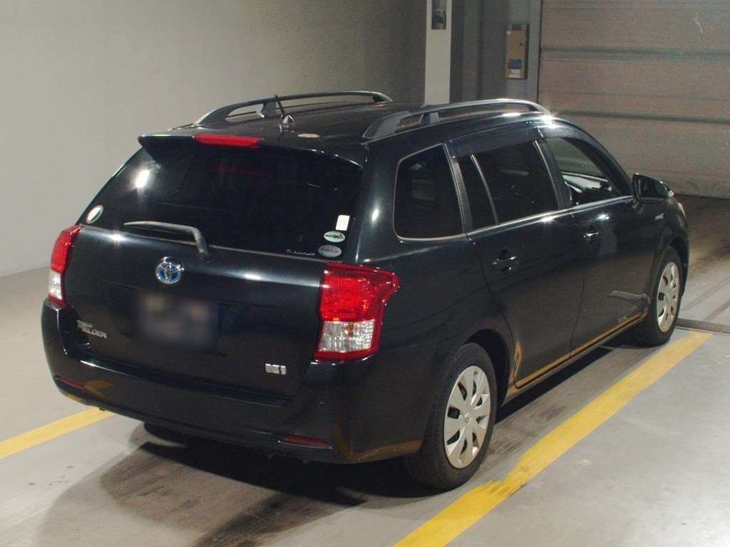 2014 Toyota Corolla Fielder NKE165G[1]