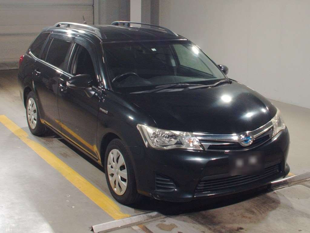 2014 Toyota Corolla Fielder NKE165G[2]