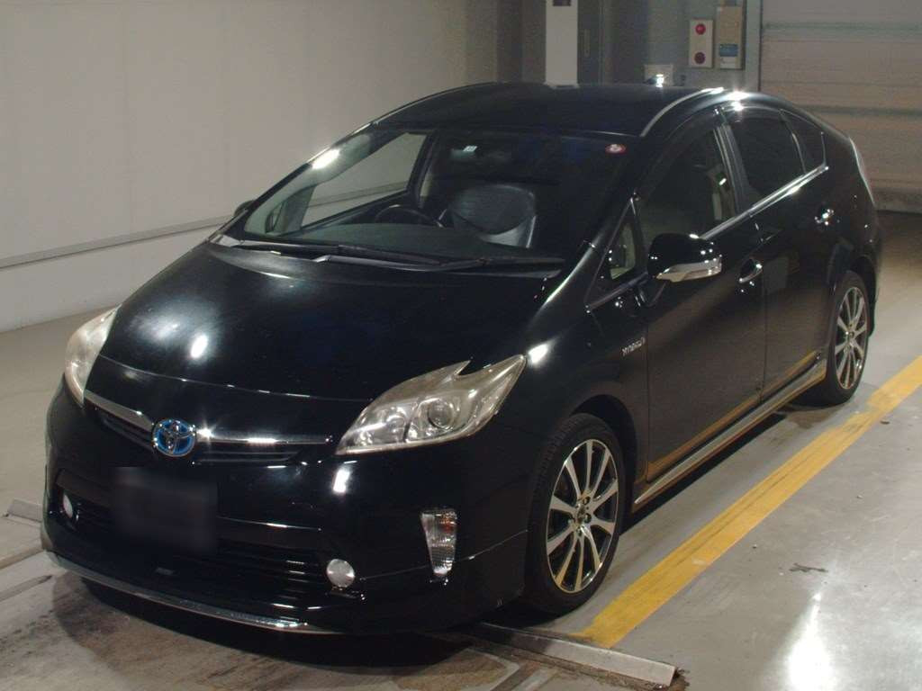 2013 Toyota Prius ZVW30[0]