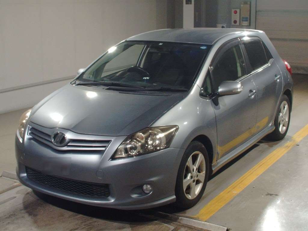 2011 Toyota Auris NZE151H[0]