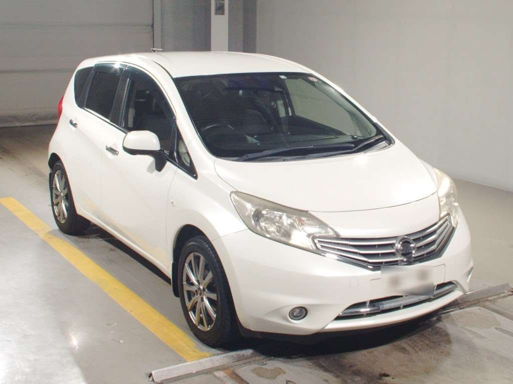 2014 Nissan Note E12[2]