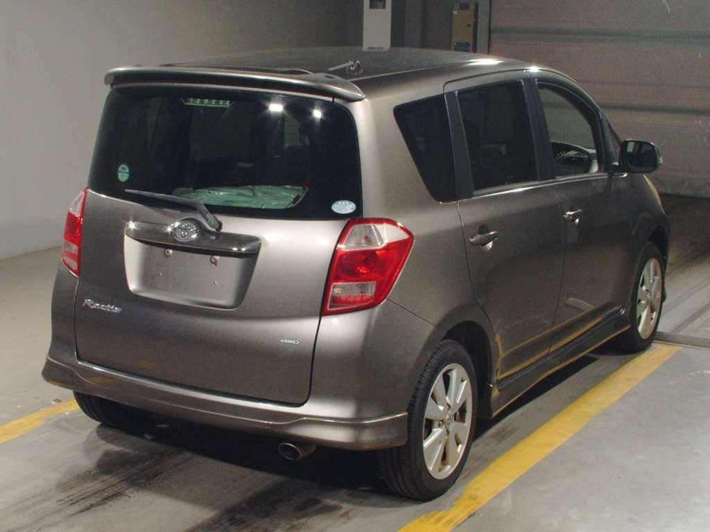 2005 Toyota Ractis NCP105[1]