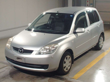 2005 Mazda Demio