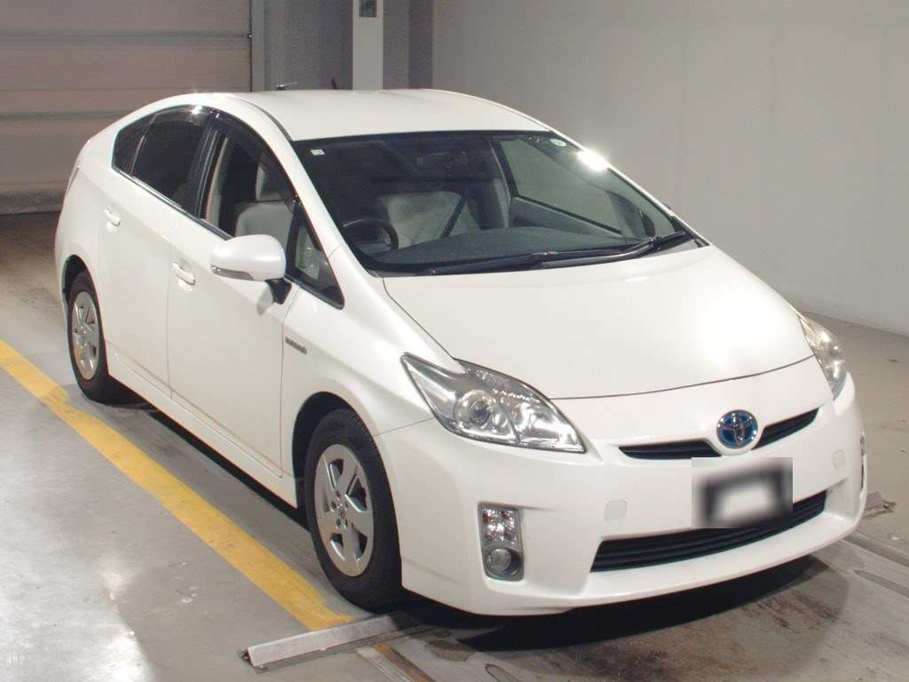 2010 Toyota Prius ZVW30[2]