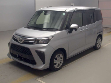 2022 Toyota Roomy