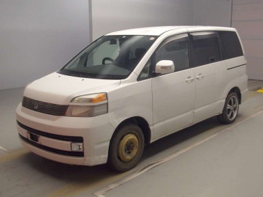 2002 Toyota Voxy