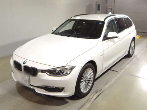 2013 BMW 3 Series 3D20[0]