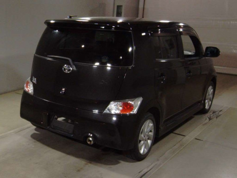 2010 Toyota bB QNC21[1]