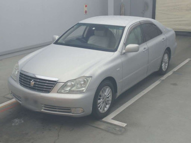 2004 Toyota Crown