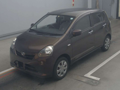 2011 Daihatsu Mira es