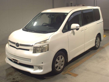 2008 Toyota Voxy