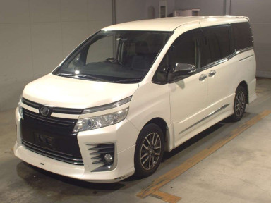 2016 Toyota Voxy