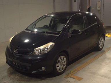 2011 Toyota Vitz