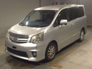 2007 Toyota Noah