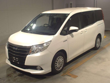 2015 Toyota Noah