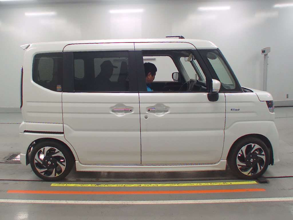 2023 Suzuki Spacia Custom MK94S[2]