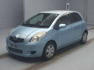 2005 Toyota Vitz