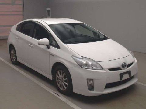 2011 Toyota Prius ZVW30[2]