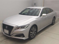 2018 Toyota Crown Hybrid