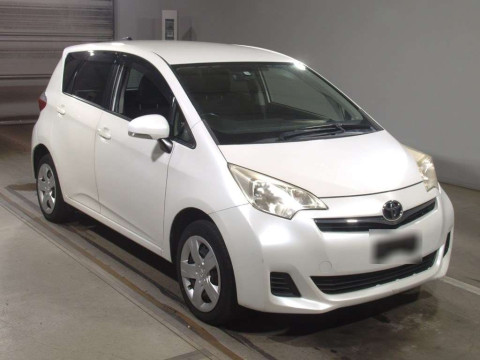 2013 Toyota Ractis NCP125[2]