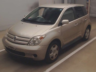 2004 Toyota IST