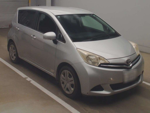 2011 Toyota Ractis NCP120[2]