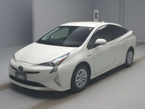 2017 Toyota Prius ZVW50[0]