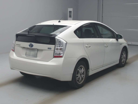 2010 Toyota Prius ZVW30[1]