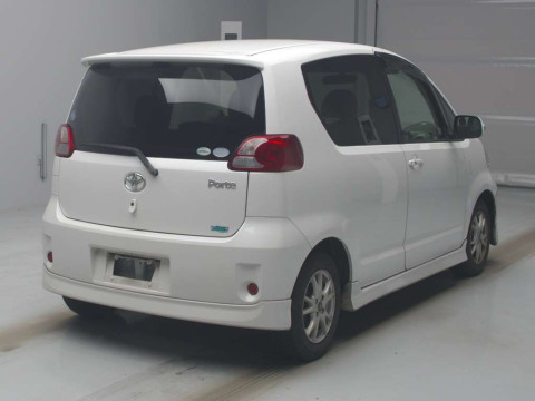 2011 Toyota Porte NNP10[1]