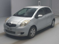 2005 Toyota Vitz