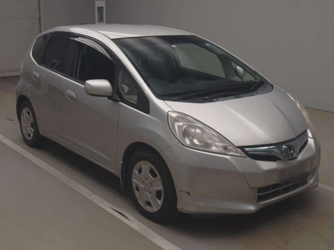 2011 Honda Fit Hybrid GP1[2]