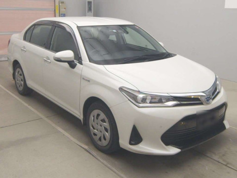 2017 Toyota Corolla Axio NKE165[2]