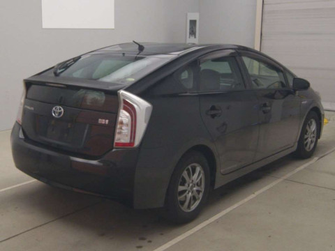 2012 Toyota Prius ZVW30[1]