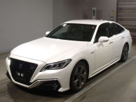 2019 Toyota Crown Hybrid