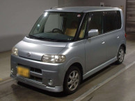 2004 Daihatsu Tanto