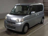 2010 Daihatsu Tanto