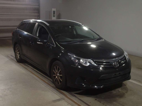 2014 Toyota Avensis Wagon ZRT272W[2]