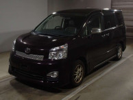 2013 Toyota Voxy