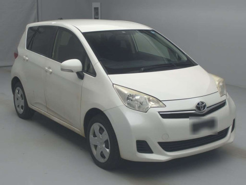 2013 Toyota Ractis NCP125[2]