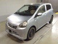 2011 Daihatsu Mira es