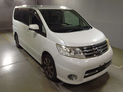 2010 Nissan Serena CNC25[2]