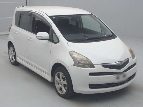 2006 Toyota Ractis NCP105[2]