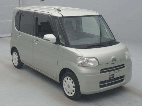 2012 Daihatsu Tanto L375S[2]