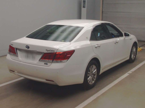 2014 Toyota Crown Hybrid AWS210[1]