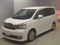 2013 Toyota Voxy