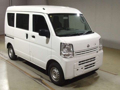 2023 Nissan NV100 Clipper DR17V[2]